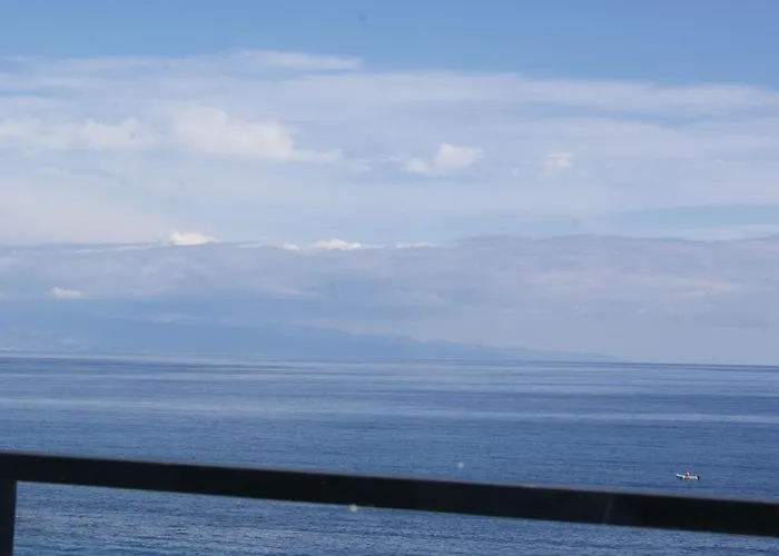 Donna Sicilia Hotel *